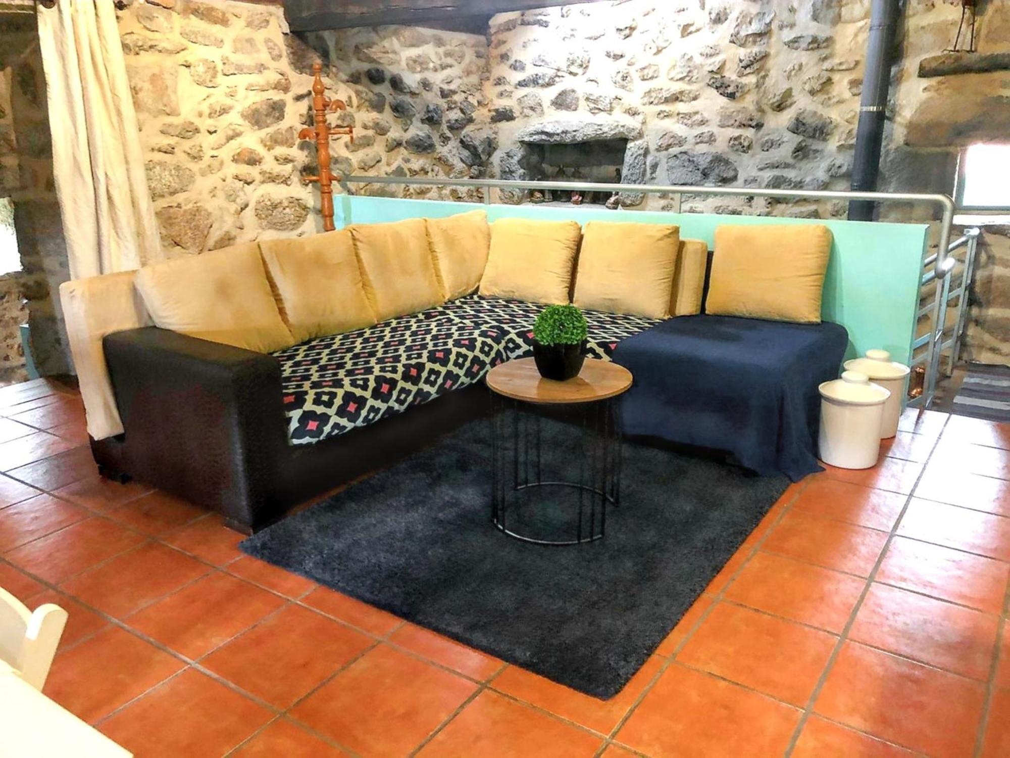 Villa Welcoming House With Mountain View In Agueda Shared Pool Urgueira  Exterior foto